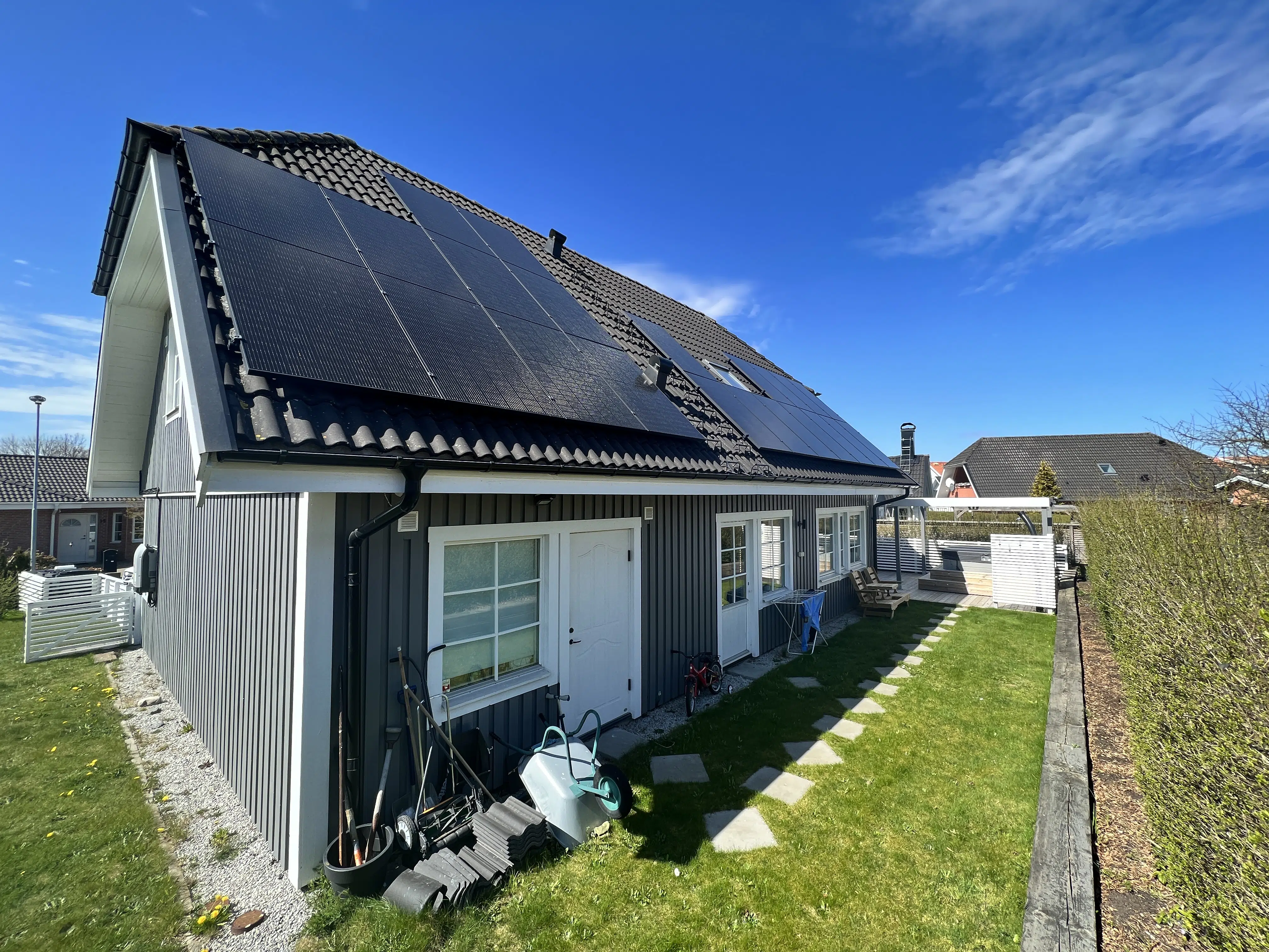 Här har vi på Solceller Syd monterat solcellspaneler till en privatperson i Svedala Skåne