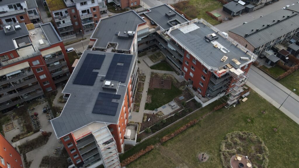 Installation solceller brf HSB Kaptenen Malmö