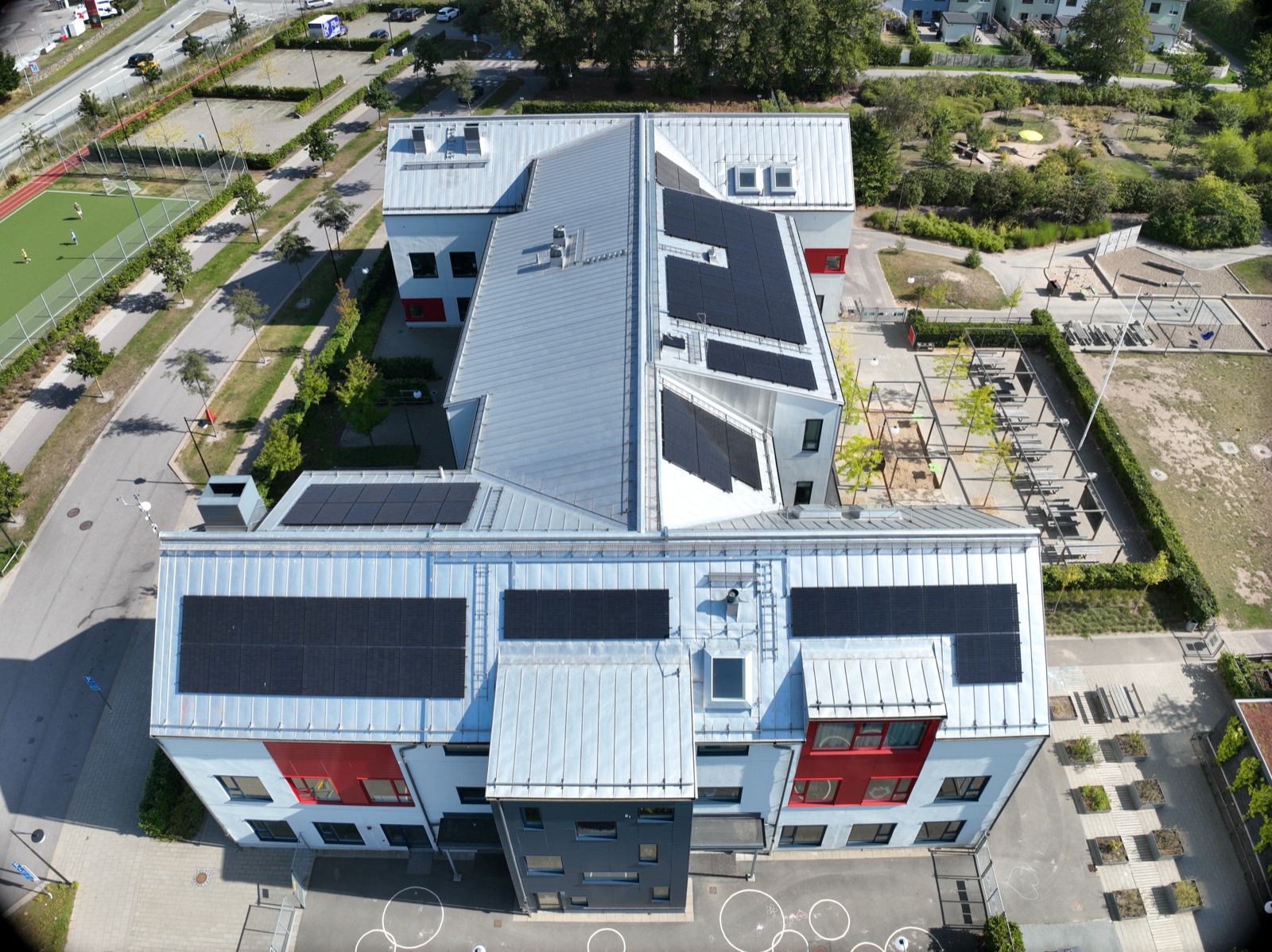 Solceller industritak företag