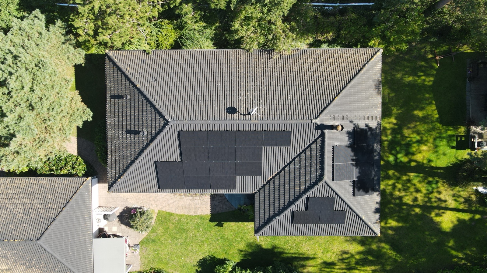 Solcellsinstallation på villatak i Trelleborg, 18 kWp